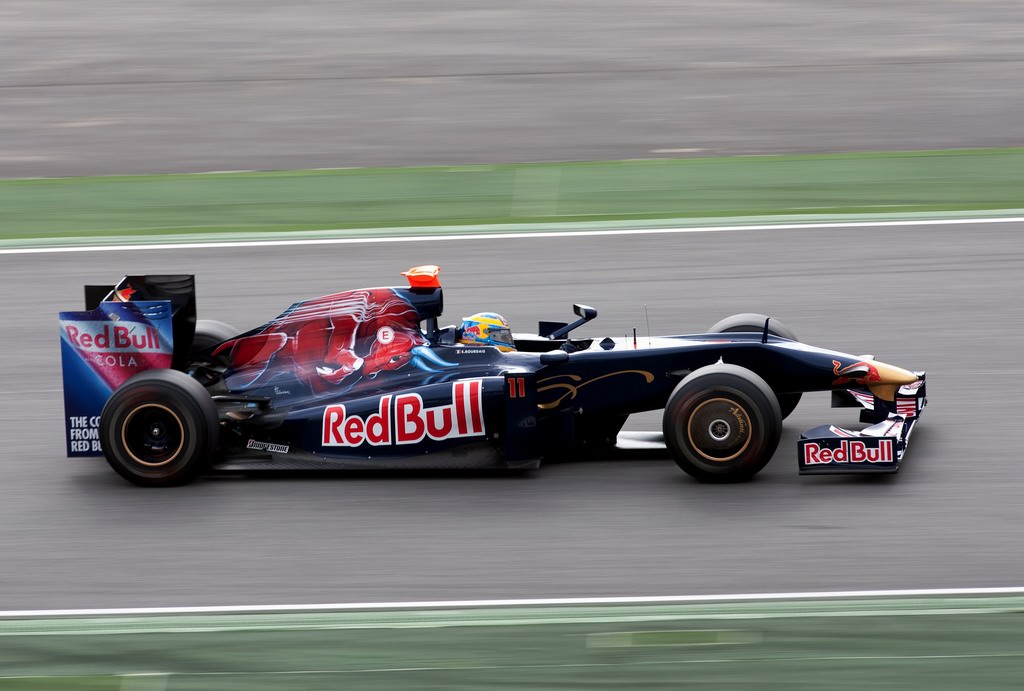 TORO ROSSO STR4